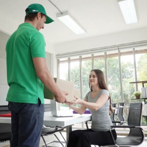 Reparto de correspondencia en Lleida